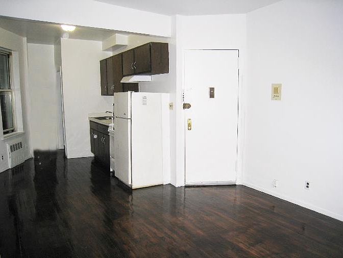 1st image of 2274 Broadway APT 2C