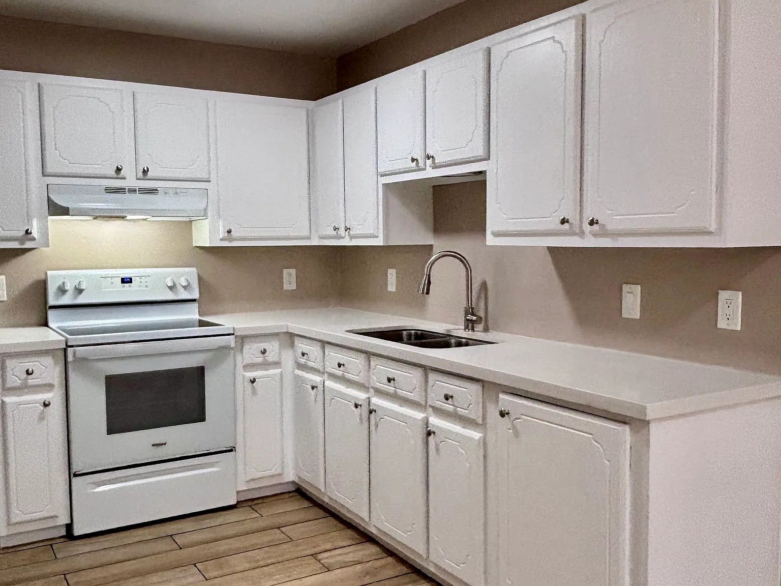 1202 Bryce Dr — Photo 1