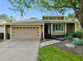 629 Dutch Hill Dr, Lansing, MI