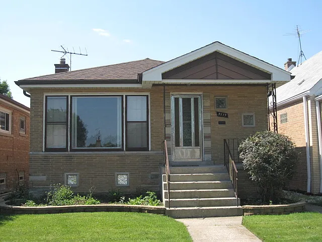 3519 W 72nd St photo 1