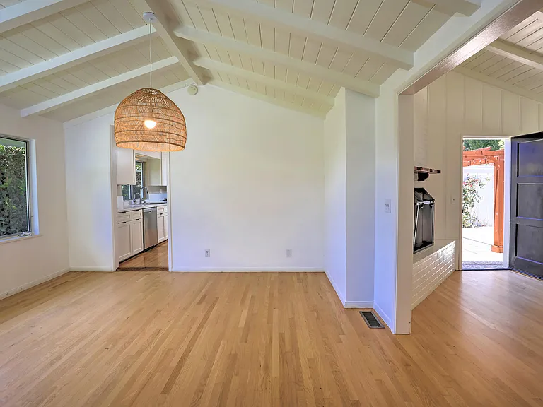 450 Santa Rosa Ln — Photo 22