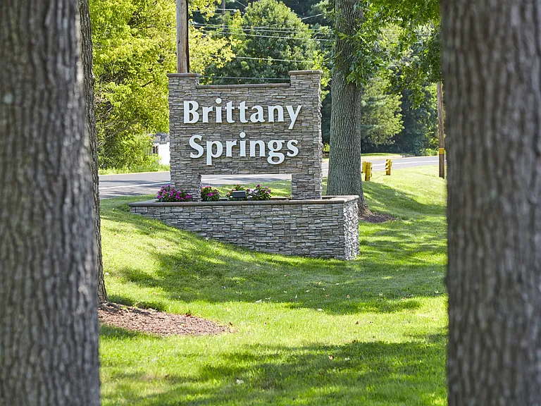 3401 Oxford Valley Rd N #9 — Photo 6