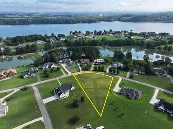 58 Big Oak Dr, Dandridge, TN 37725