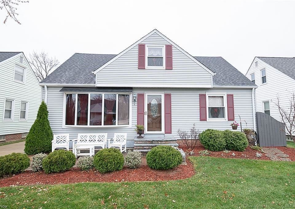 1st image of 29632 Phillips Ave
