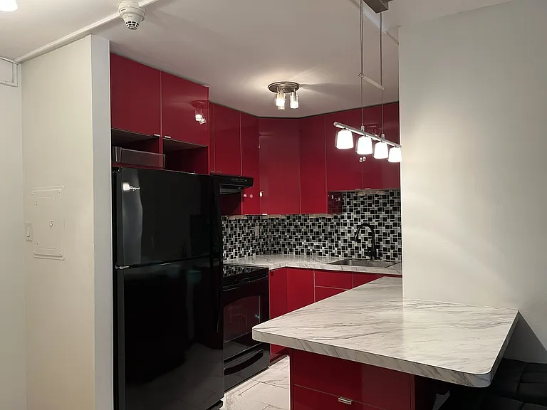 100 York St #3-M — Photo 8