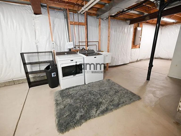8728 Breckenridge Oval — Photo 24