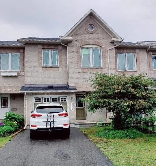 104 Brady Ave — Photo 1