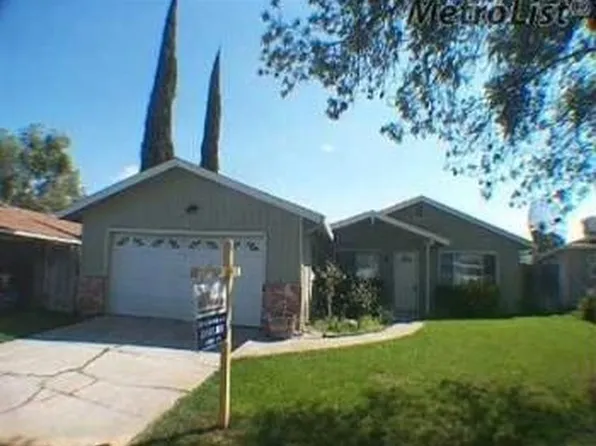 2222 Hollywood Dr, Stockton, CA 95210