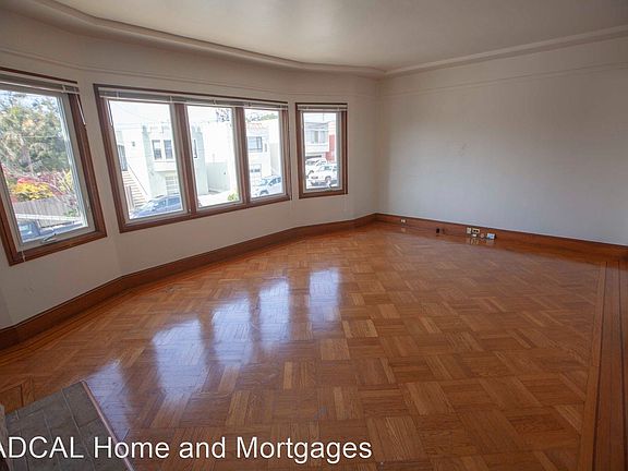 3rd image of 583 Munich St