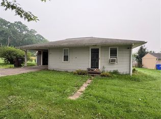 227 W Henry St, Harrisville, PA 16038