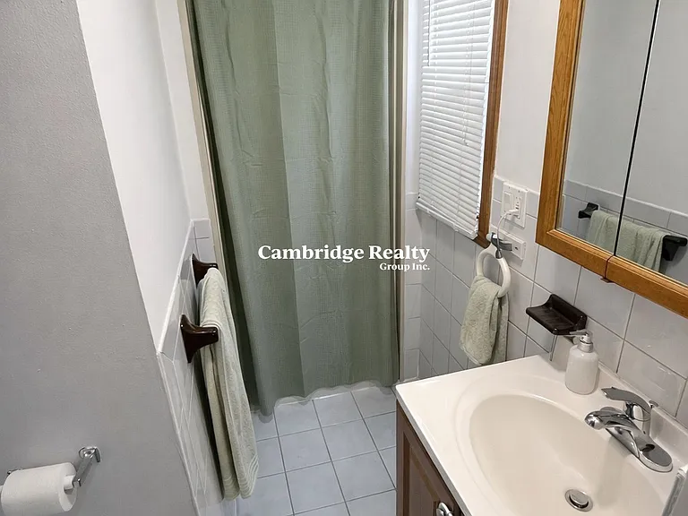 585 Somerville Ave #T — Photo 9