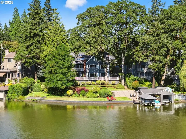 16755 Graef Cir, Lake Oswego, OR 97035