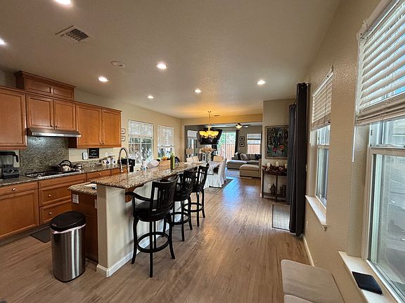 4th image of 497 W Felicidad Ave