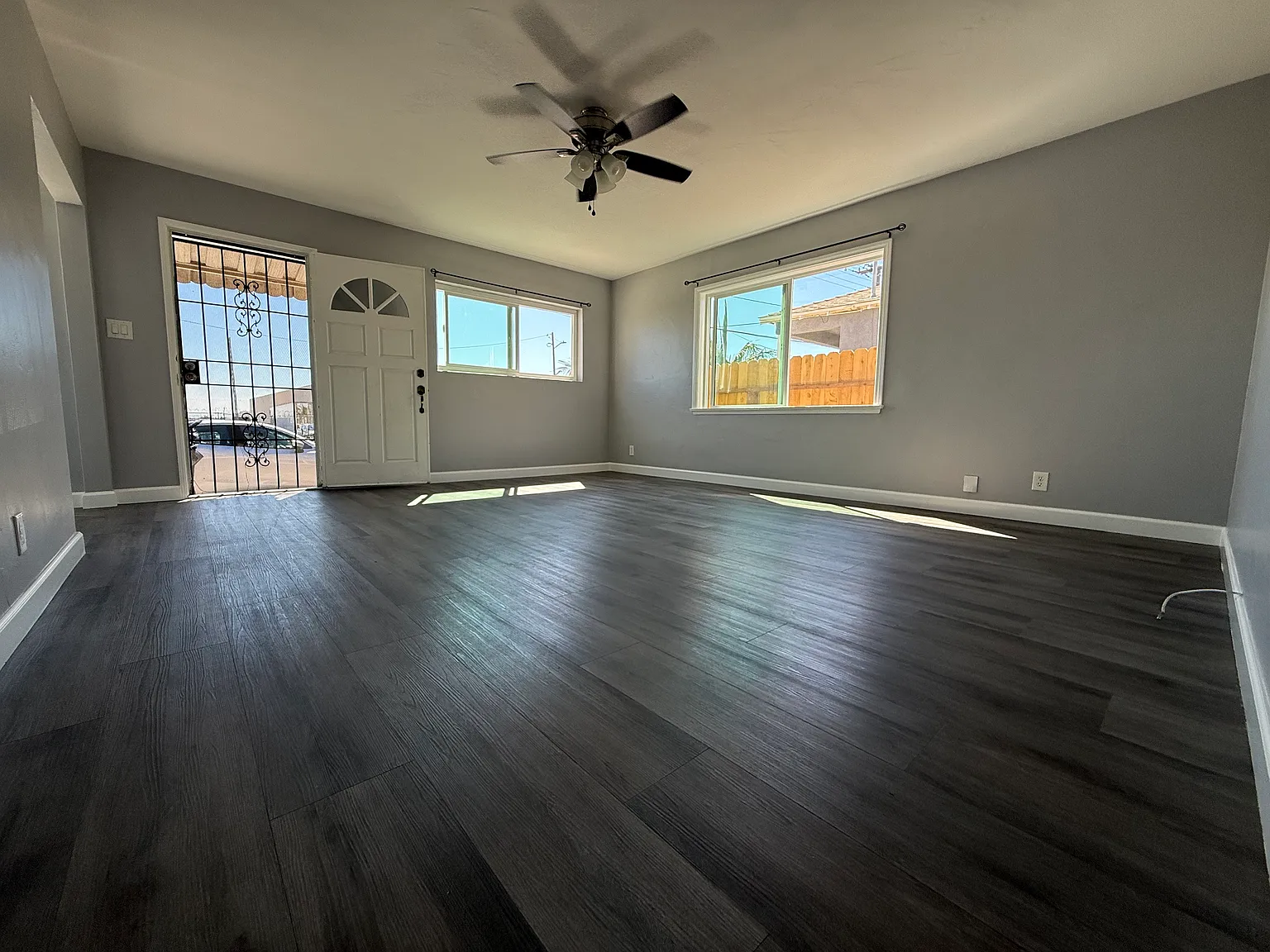 2 bed, 850 sqft, $2,850 — Photo 2