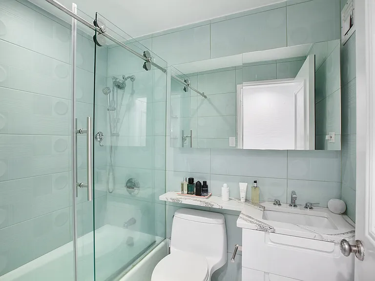 106 Central Park S #12M — Photo 4