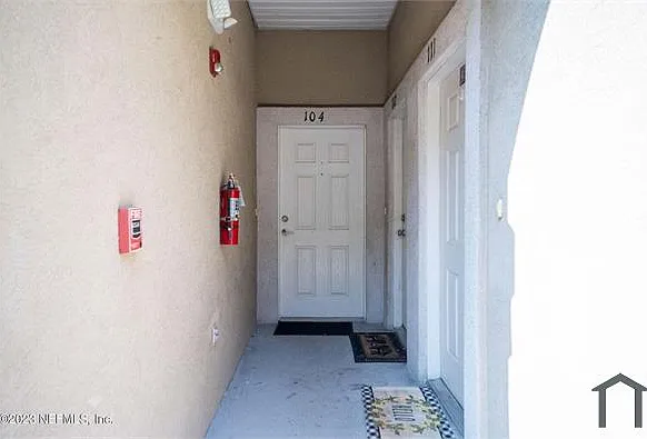 7064 Deer Lodge Cir #104 — Photo 3