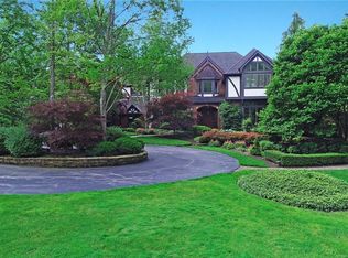 5570 Liberty Rd, Bentleyville, OH 44022