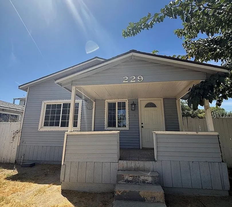 229 Philippine St