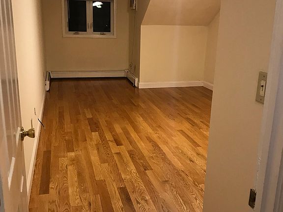 4th image of 35 Casablanca Ct