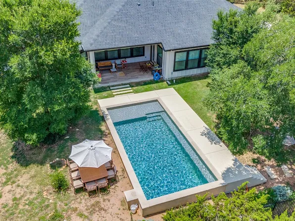 410 Woodland Oaks Trl, Buda, TX 78610