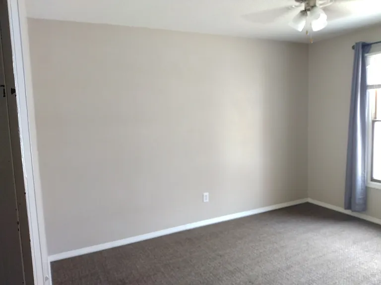 320 E State St #7 — Photo 6