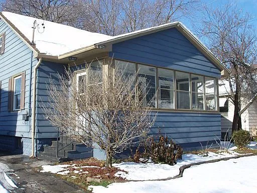 120 N Wisner St photo 1