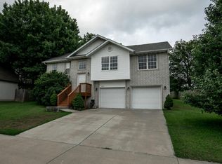 3947 W Parkridge Cir, Springfield, MO 65802