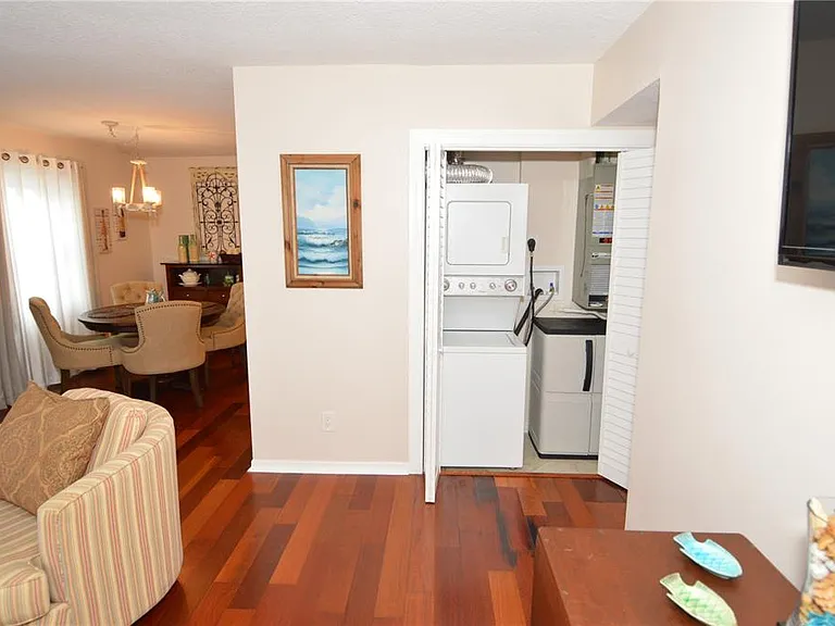 213 Seahorse Dr SE #B — Photo 21
