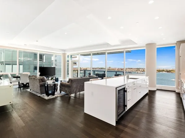 50 Liberty Dr Unit 10K, Boston, MA 02210