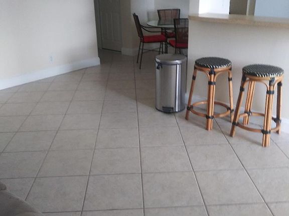 4th image of 1555 N 12th Ct #2B