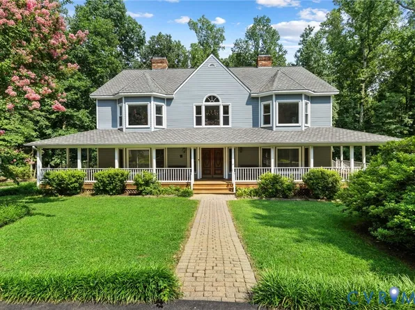 2911 Wicklow Ln, North Chesterfield, VA 23236
