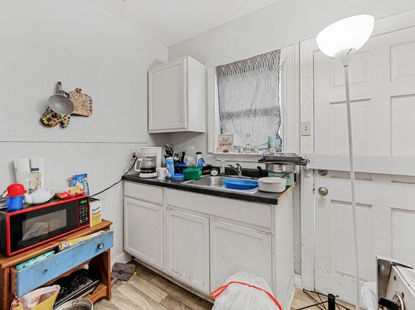 wichita-kansas-77356117 picture