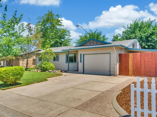 10265 Los Palos Dr, Rancho Cordova, CA 95670