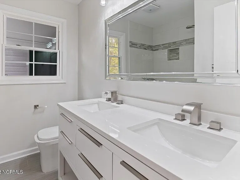 120 Erik Dr — Photo 12