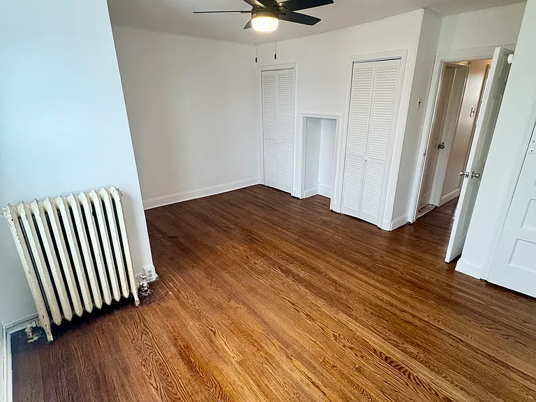 7111 Greenwood Ave — Photo 9