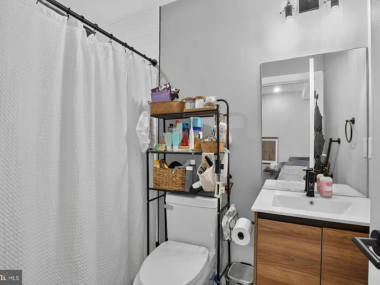 3965 Lancaster Ave #105 — Photo 12