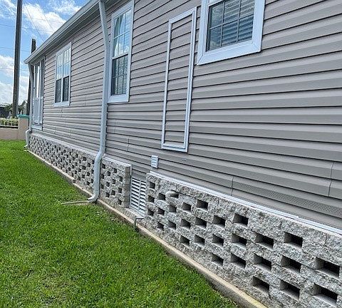 4th image of 8320 Cooper Rd