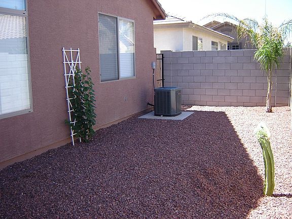 3rd image of 1200 S Soho Ln