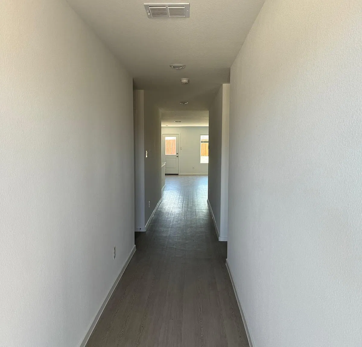 7909 Clements St — Photo 4