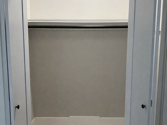 3rd image of 217 Alexander St #3