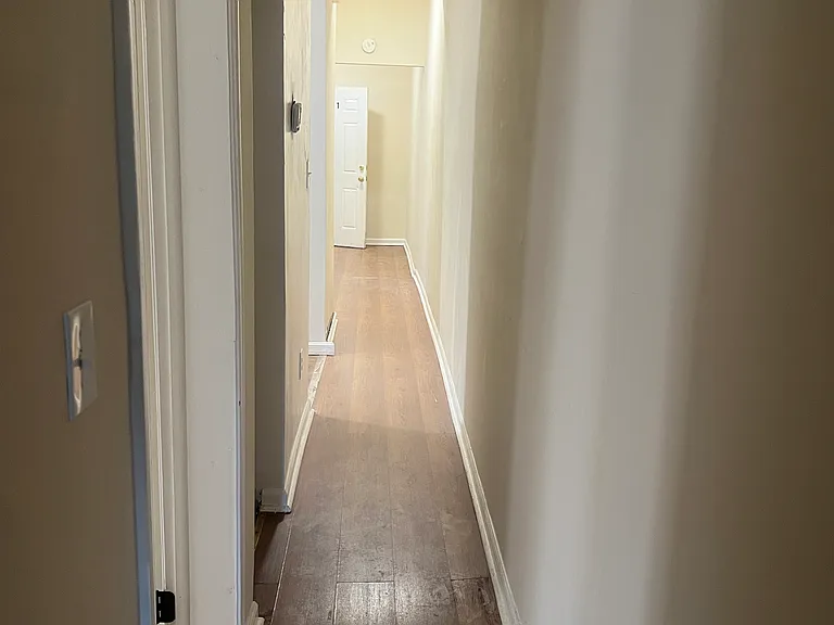 931 Brooks Ln #1 — Photo 14