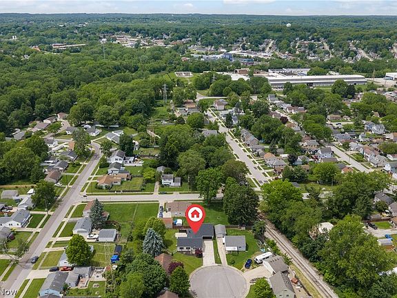 2nd image of 1222 Janis Ave