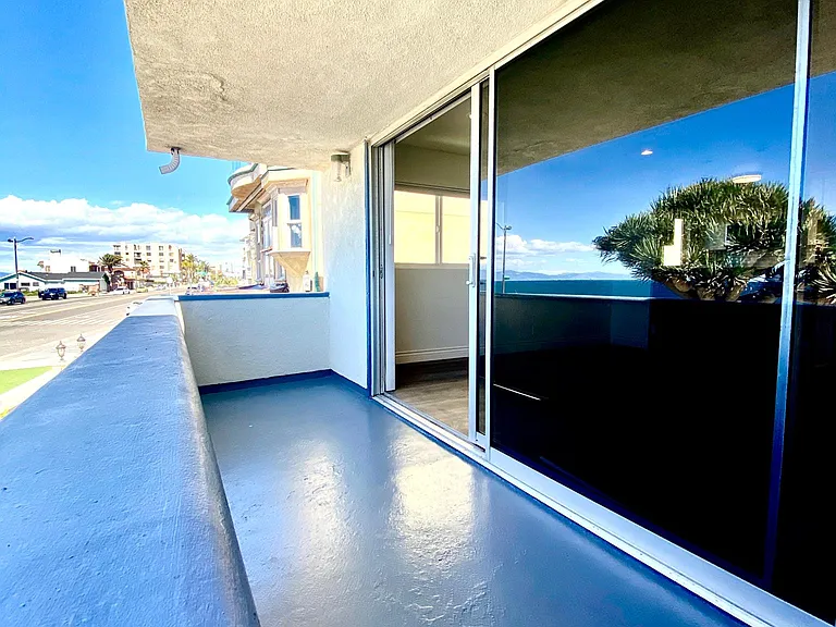 902 Esplanade #A — Photo 21