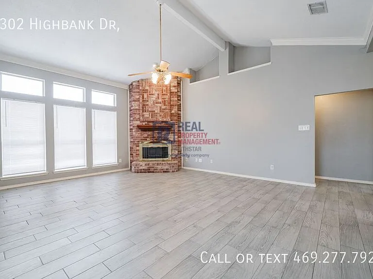 2302 Highbank Dr — Photo 6