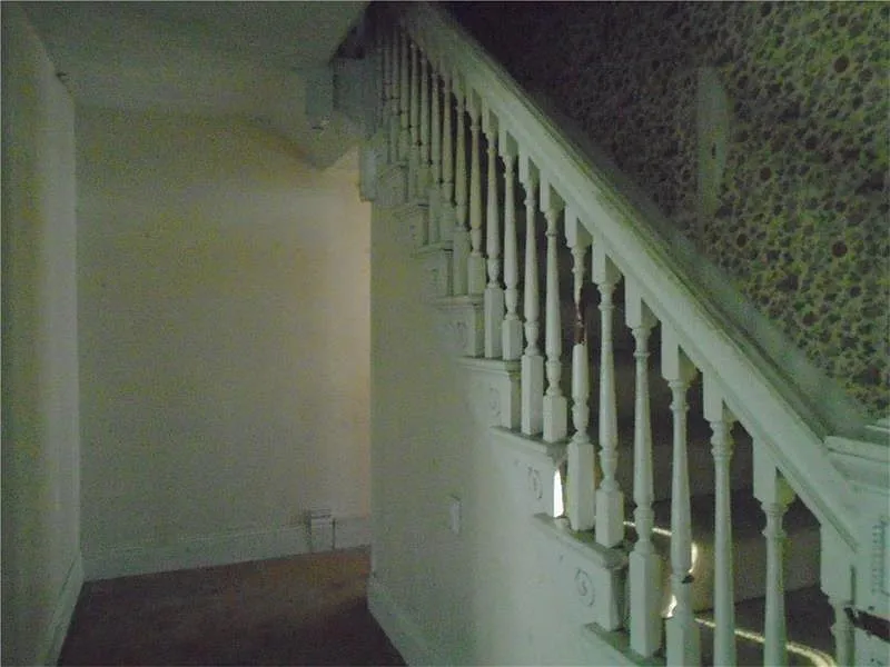 Thumbnail 10