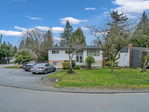 12521 Grove Cres, Surrey, BC V3V 2L6