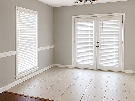 4th image of 4558 Papaya Dr
