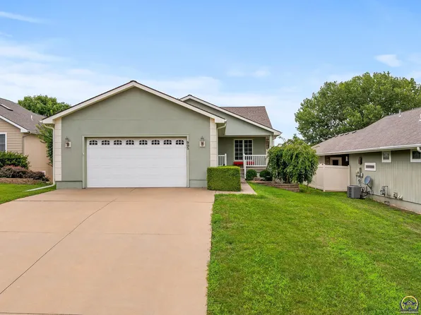 905 SW Woodbridge Ct, Topeka, KS 66606