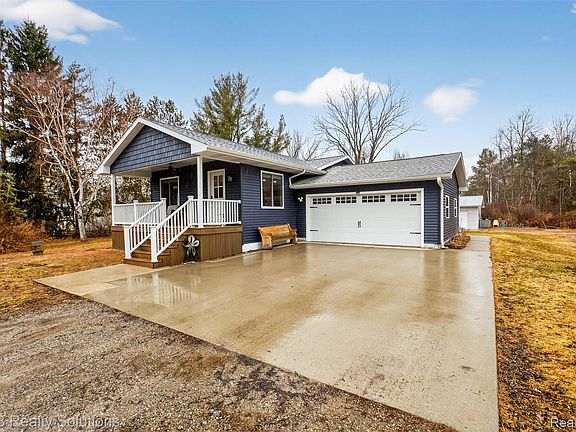 3rd image of 3280 Waltan Rd