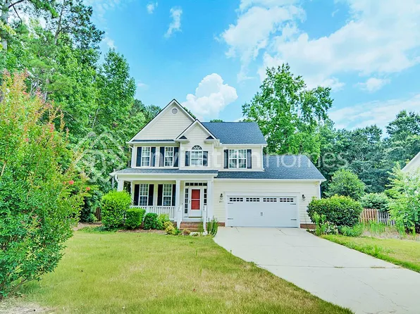6917 Oviedo Dr, Raleigh, NC 27603